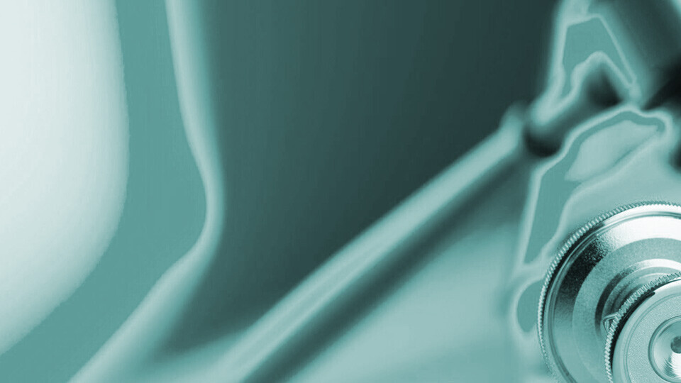 medizin-recht-shutterstock-795328324-32zu9-gefaerbt-1920x540px