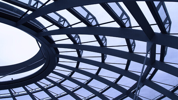 parlament-shutterstock-19478011-600x338px