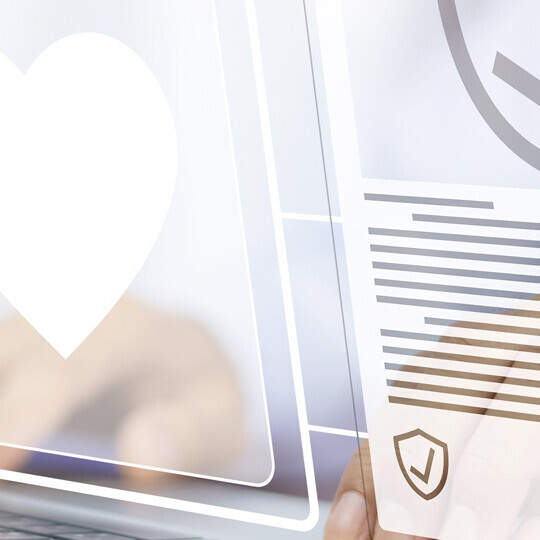 dokumentenmanagement-shutterstock-2313793003-32zu9-1920x540px