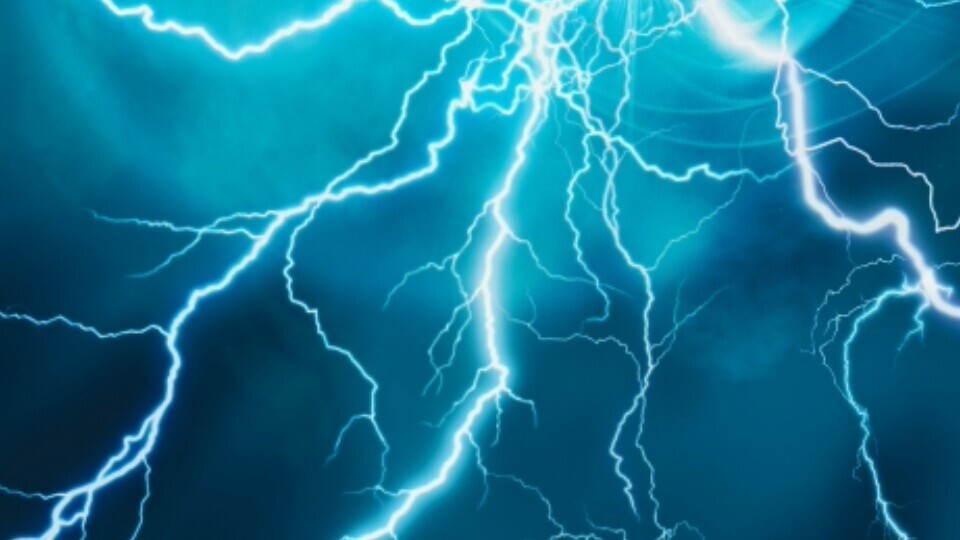 elektrischer-sturm-shutterstock-314299358-32zu9-1920x540