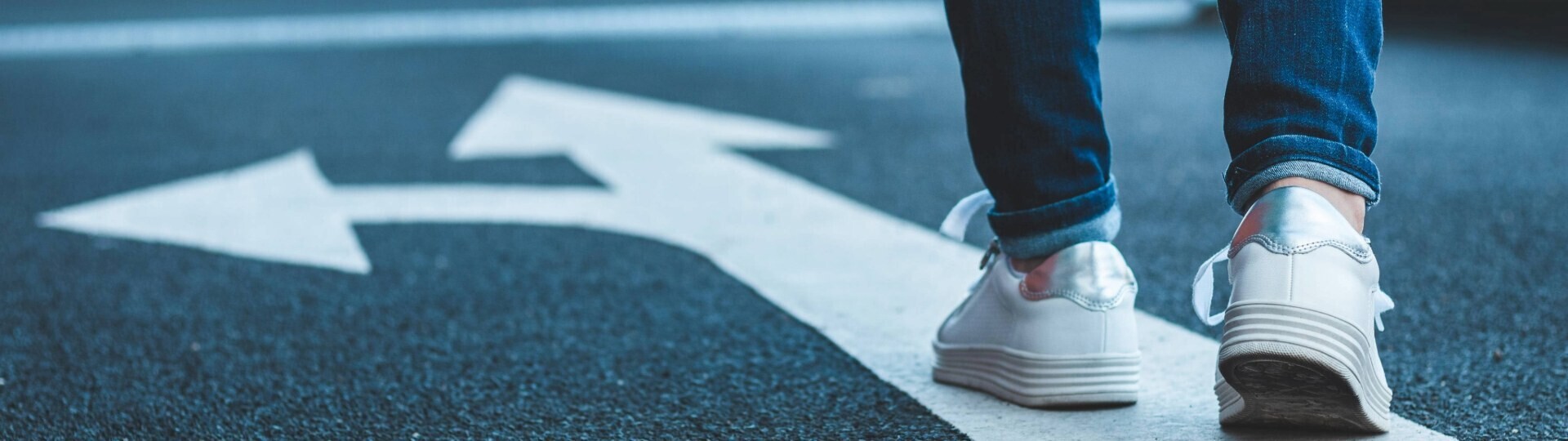 entscheidung-richtung-shutterstock-1348018796-32zu9-1920x540