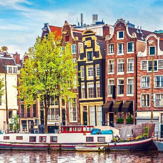 esc-kongress-amsterdam-shutterstock-656151523-1920x540d
