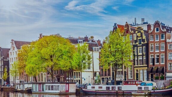 esc-kongress-amsterdam-shutterstock-656151523-576x576a