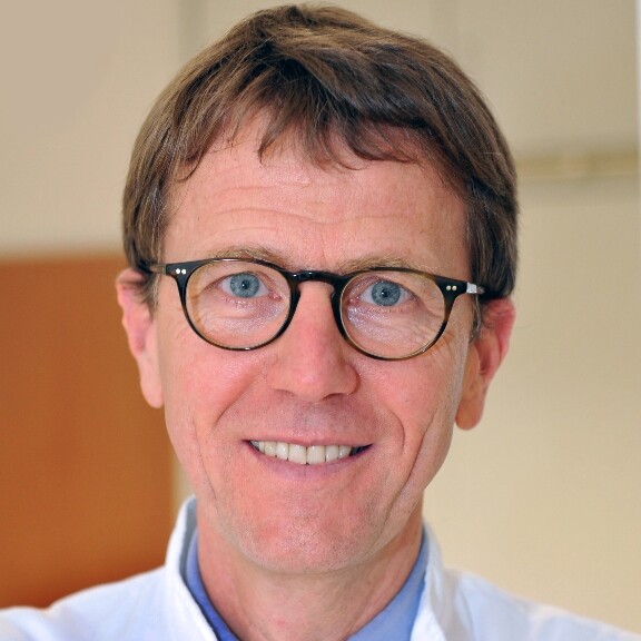 heribert-schunkert-1zu1-576x576a