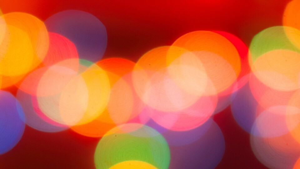 herz-lichter-shutterstock-517617298-32zu9-1920x540