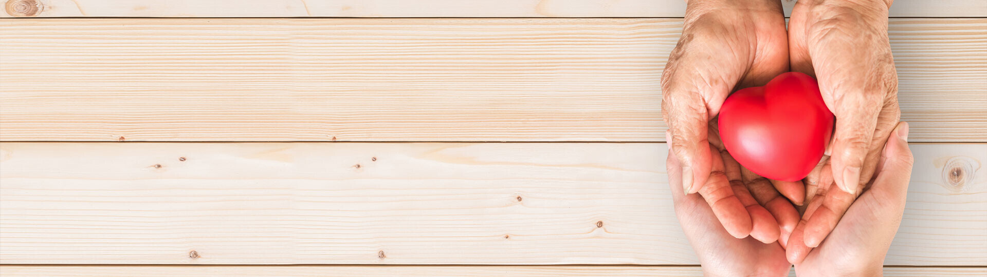 palliativversorgung-shutterstock-742067905-32zu9-1920x540px