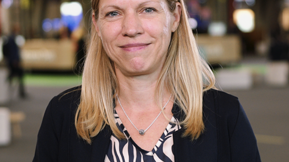 prof-sabine-steffens-576x576