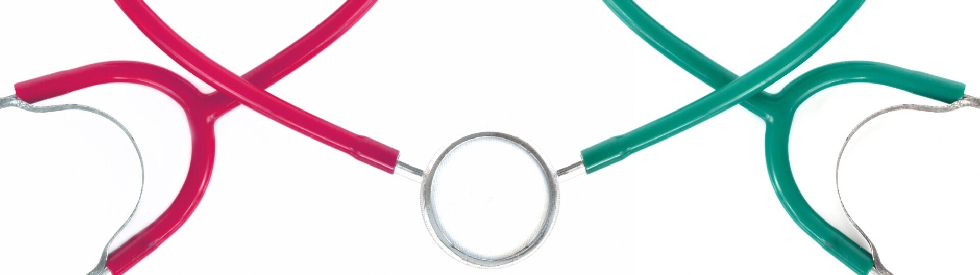 verbundene-stethoskope-shutterstock-86524990-32zu9-1920x540