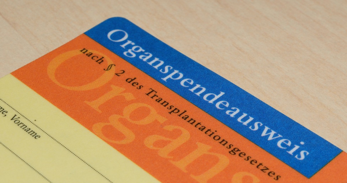 iStock_martin-lang-organspende-herz-512048056-sb