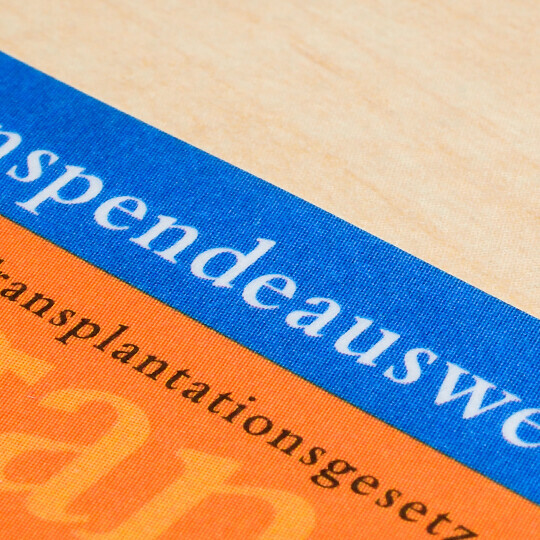 organspende-herz-512048056-h