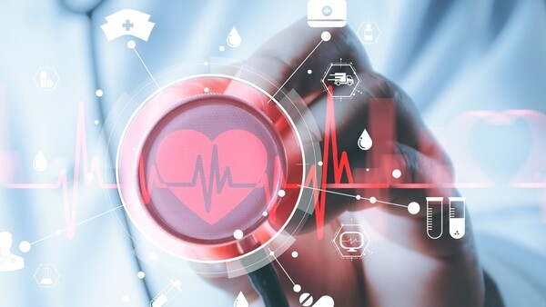 QZIZ_SPT_Herzinfarkt_Herzinsuffizienz_Teaser_Shutterstock_ Ton Wanniwat_2479340649-cropped