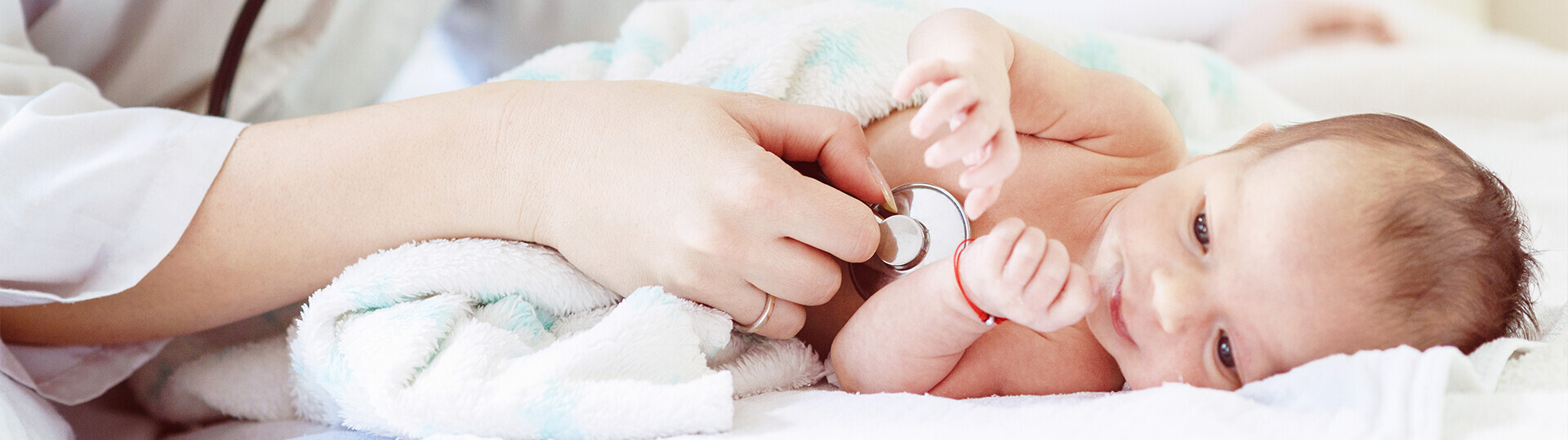 ventrikelseptumdefekt-loch-im-herz-957068804-h