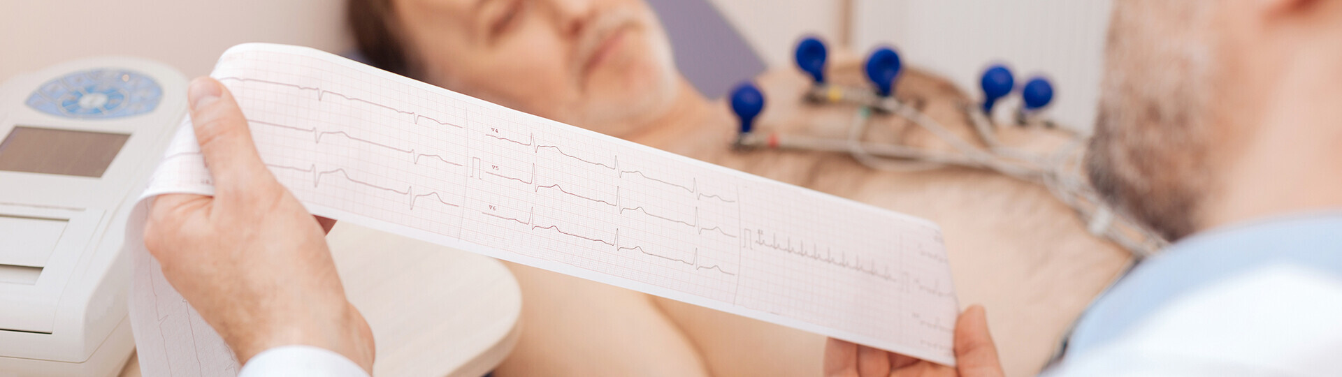 herzstolpern-palpitationen-23442953-h