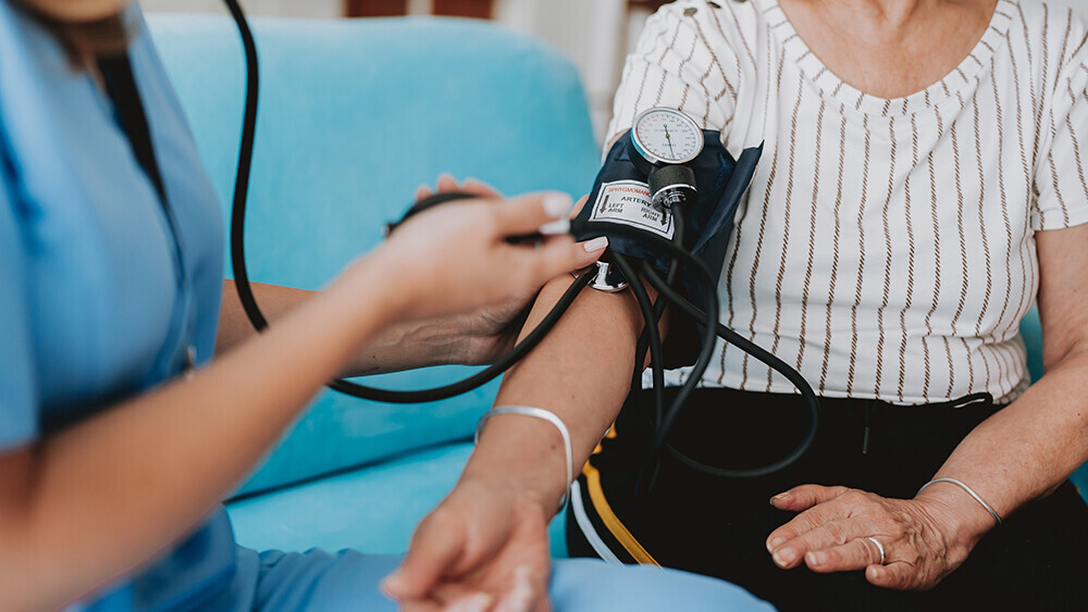 unbehandelter-bluthochdruck-folgen-1719538574_T