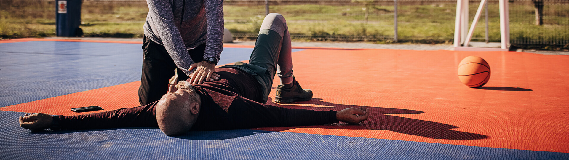 wiederbelebung-fehler-herzdruckmassage-1352156869-h