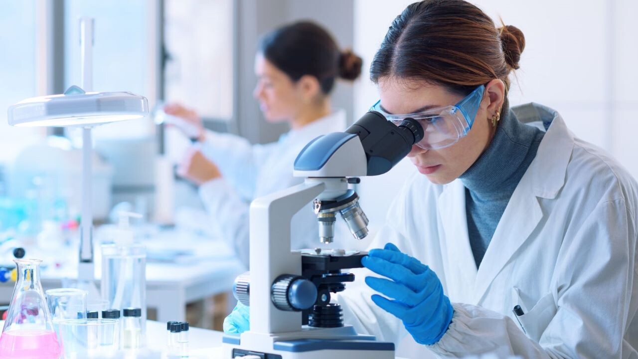 medical-scientist-shutterstock_2149947783-16zu9