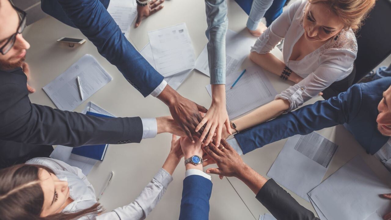 vorstand-shutterstock_734932687-16zu9