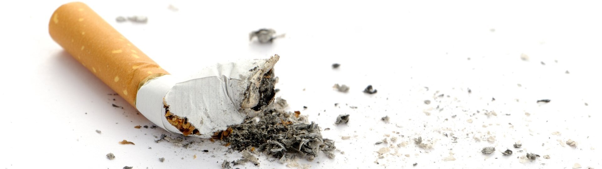 shutterstock_94648837-Rauchen-header