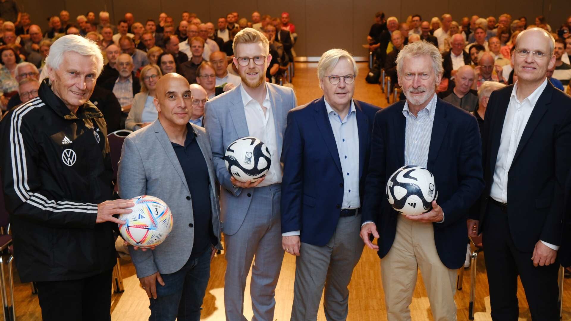 3F_Gruppenbild_16zu9