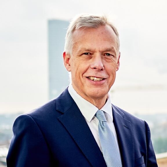 Portrait-Prof-Dr-Thomas-Voigtländer_1zu1_s