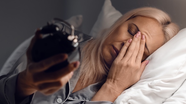 Wechseljahre: Symptome bei Herz-Problemen kennen